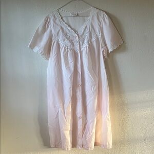 Chic White Lace Trim Nightgown